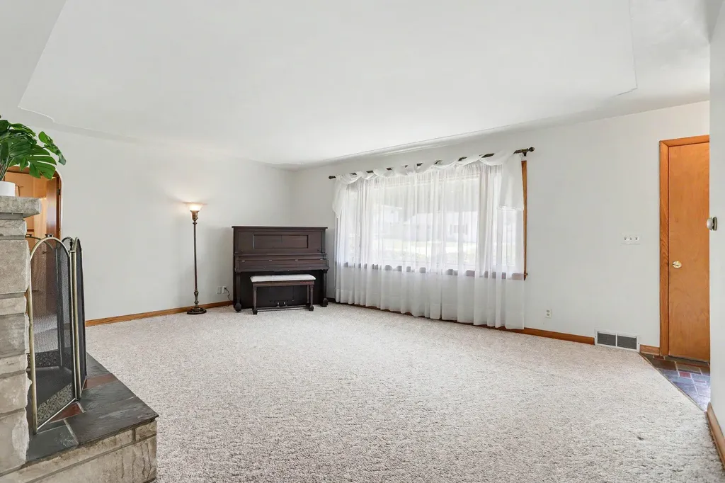 243 Briar Hill Drive Battle Creek City MI 49015
