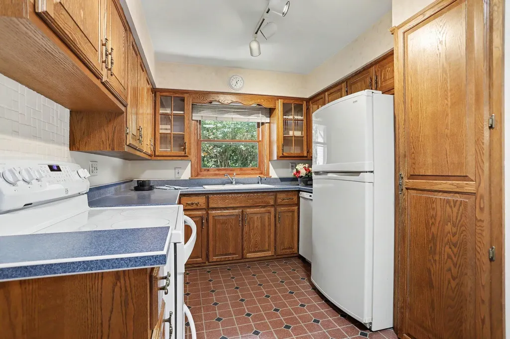 243 Briar Hill Drive Battle Creek City MI 49015