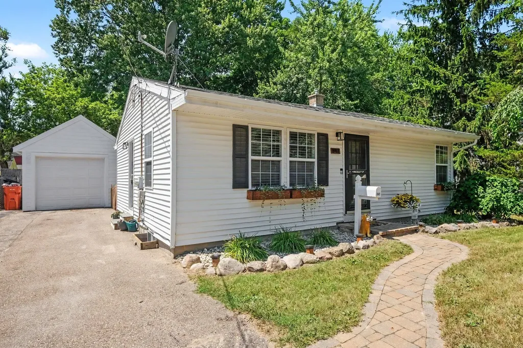 147 Cherry Street NW Sparta Village MI 49345
