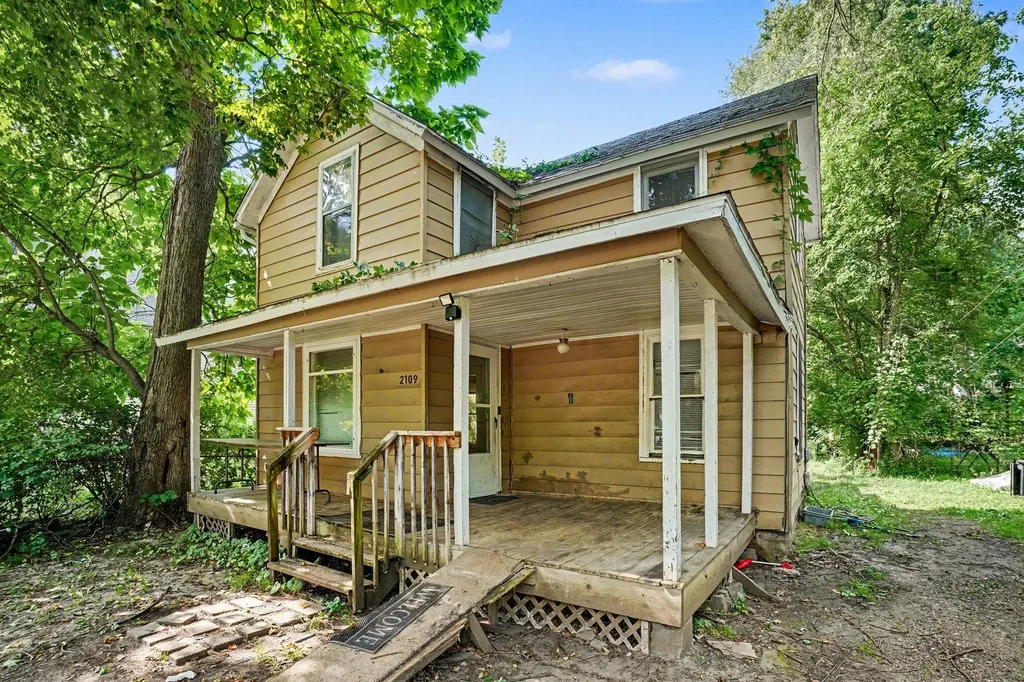 2109 Briar Place Kalamazoo Charter Township MI 49048