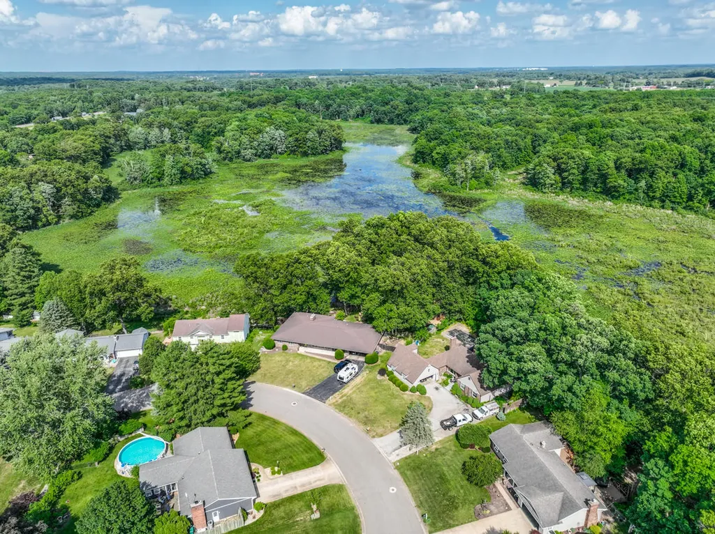 138 Grand Castle Terrace Emmett Charter Township MI 49014