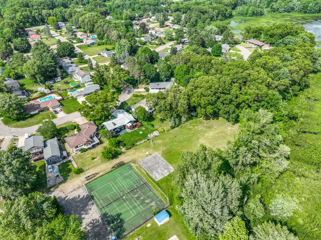 138 Grand Castle Terrace Emmett Charter Township MI 49014