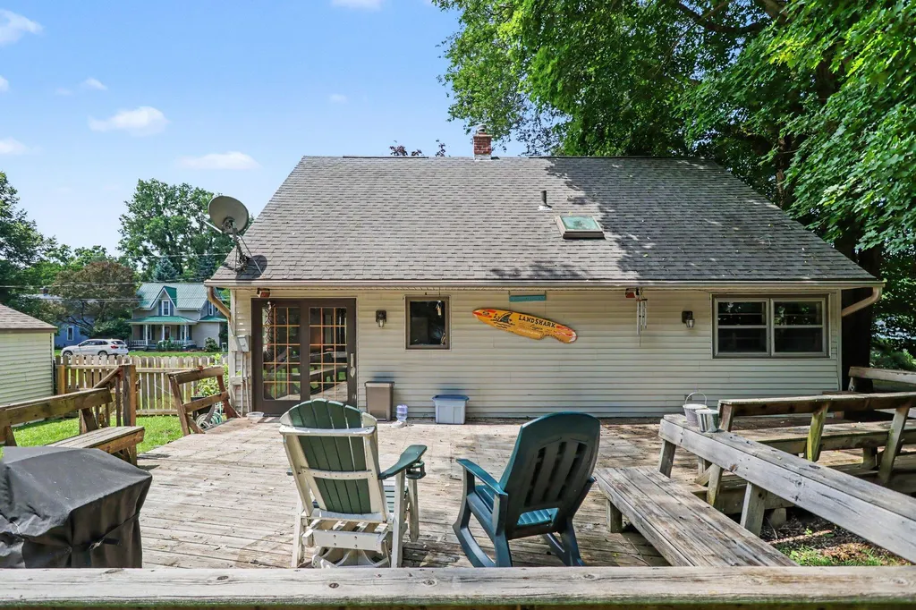 548 N Linden Street Marshall City MI 49068