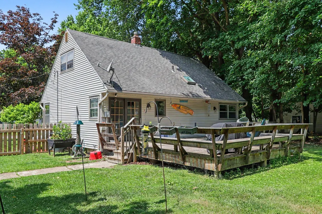 548 N Linden Street Marshall City MI 49068