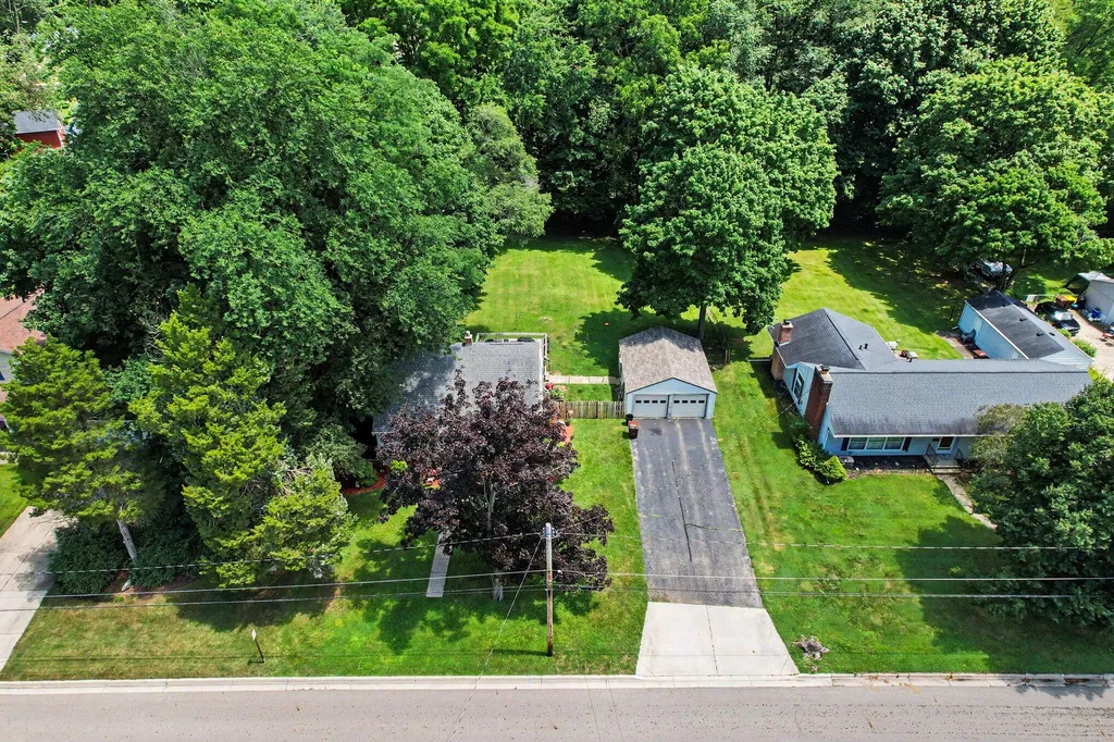 548 N Linden Street Marshall City MI 49068