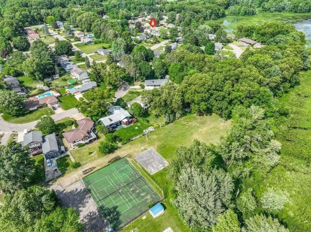 109 Parkshore Drive Emmett Charter Township MI 49014