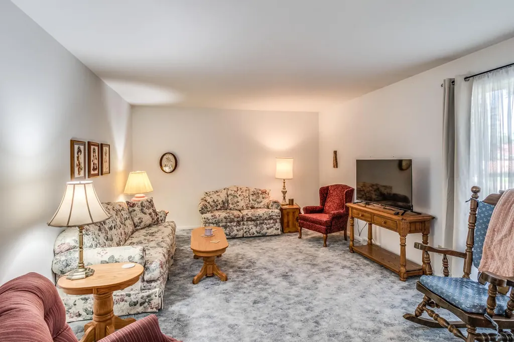 109 Parkshore Drive Emmett Charter Township MI 49014