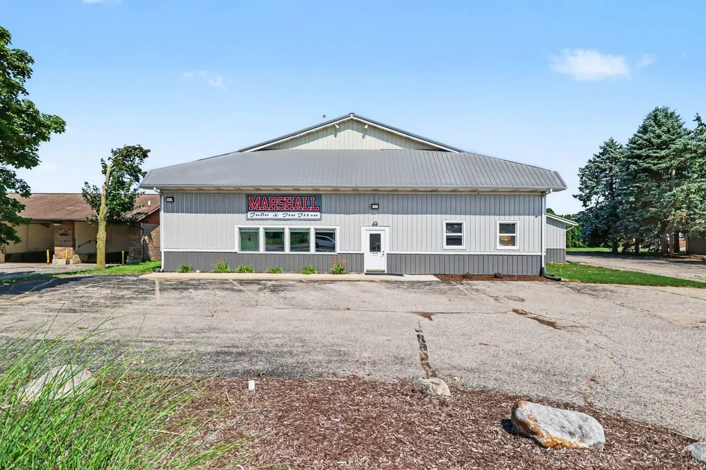 126 West Drive N Marshall City MI 49068
