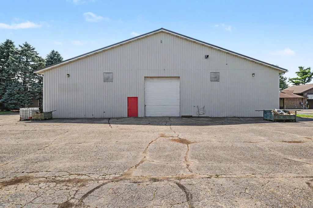 126 West Drive N Marshall City MI 49068