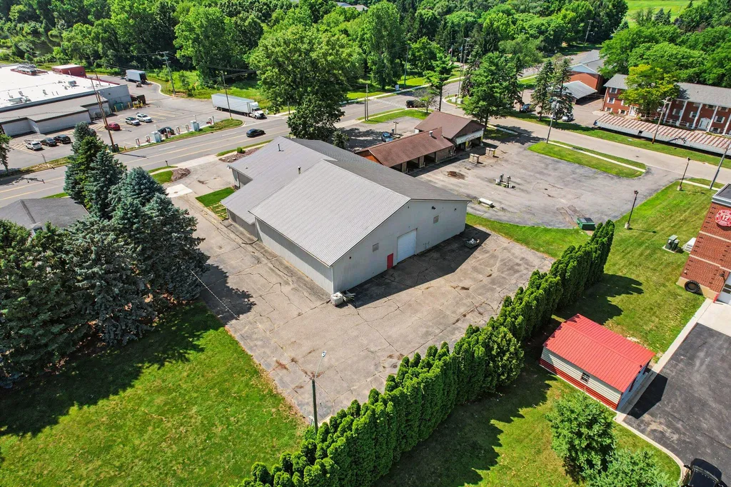 126 West Drive N Marshall City MI 49068