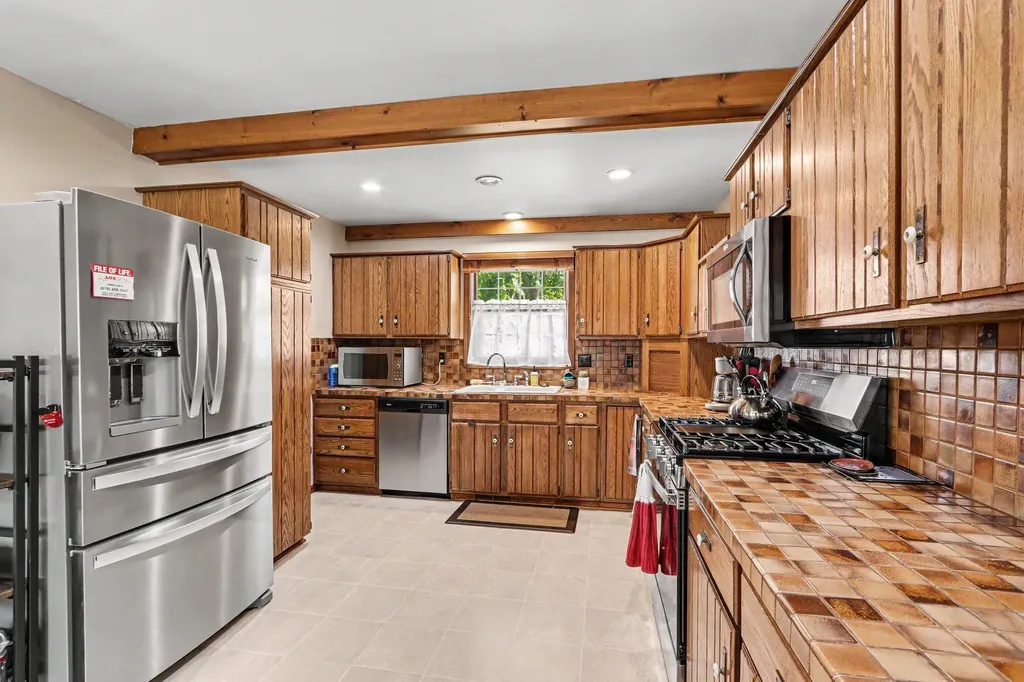 3020 Kalarama Avenue Portage City MI 49024