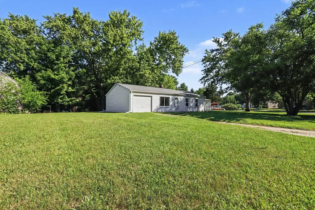 130 Saratoga Avenue Bedford Charter Township MI 49037