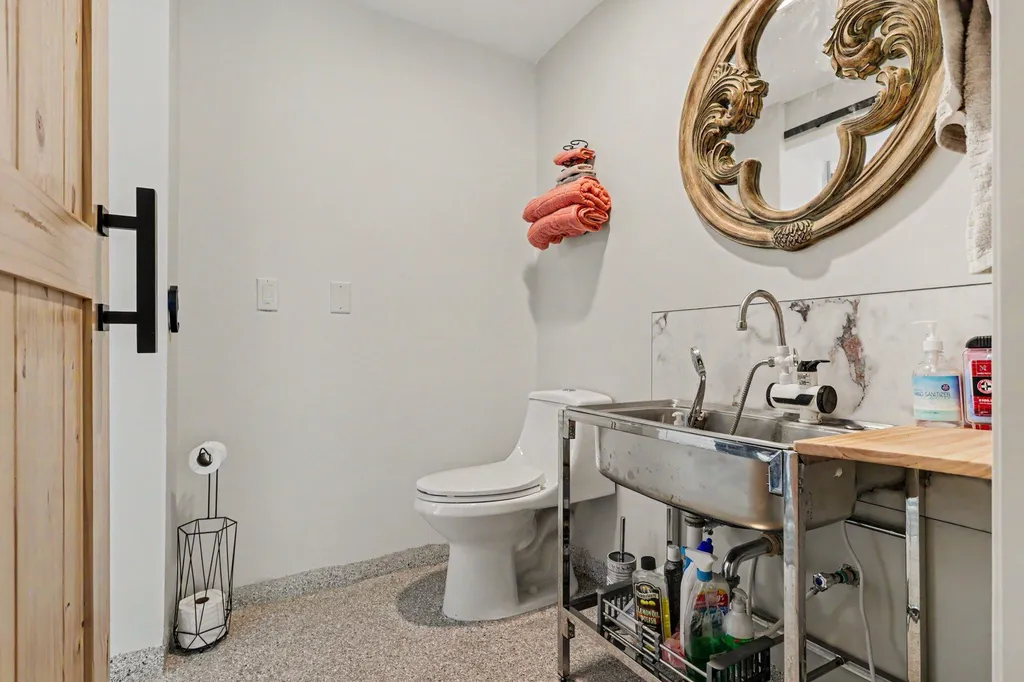 57 N Mason Kalamo Township MI 49096