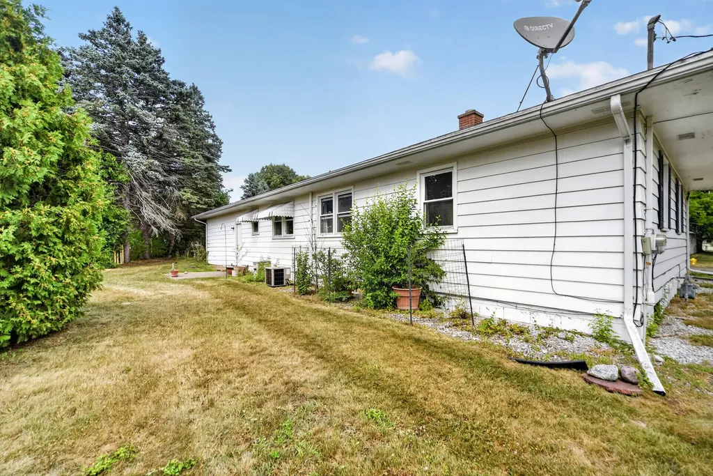 708 Greenridge Road Battle Creek City MI 49015
