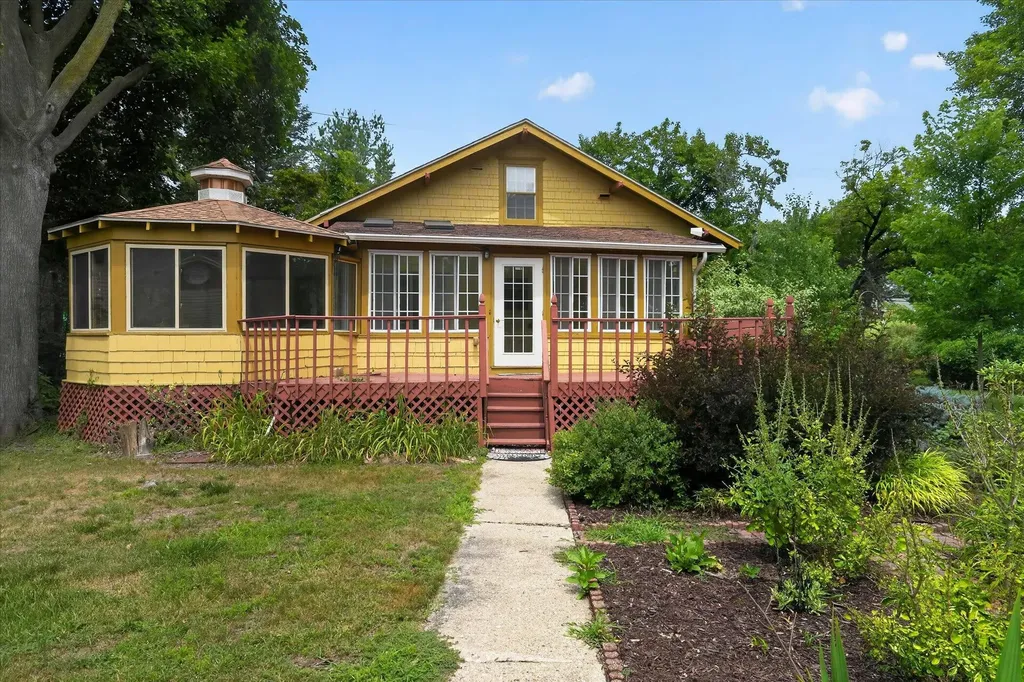 1318 E Michigan Avenue Sheridan Township MI 49224