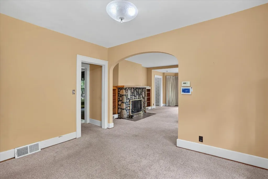 1318 E Michigan Avenue Sheridan Township MI 49224