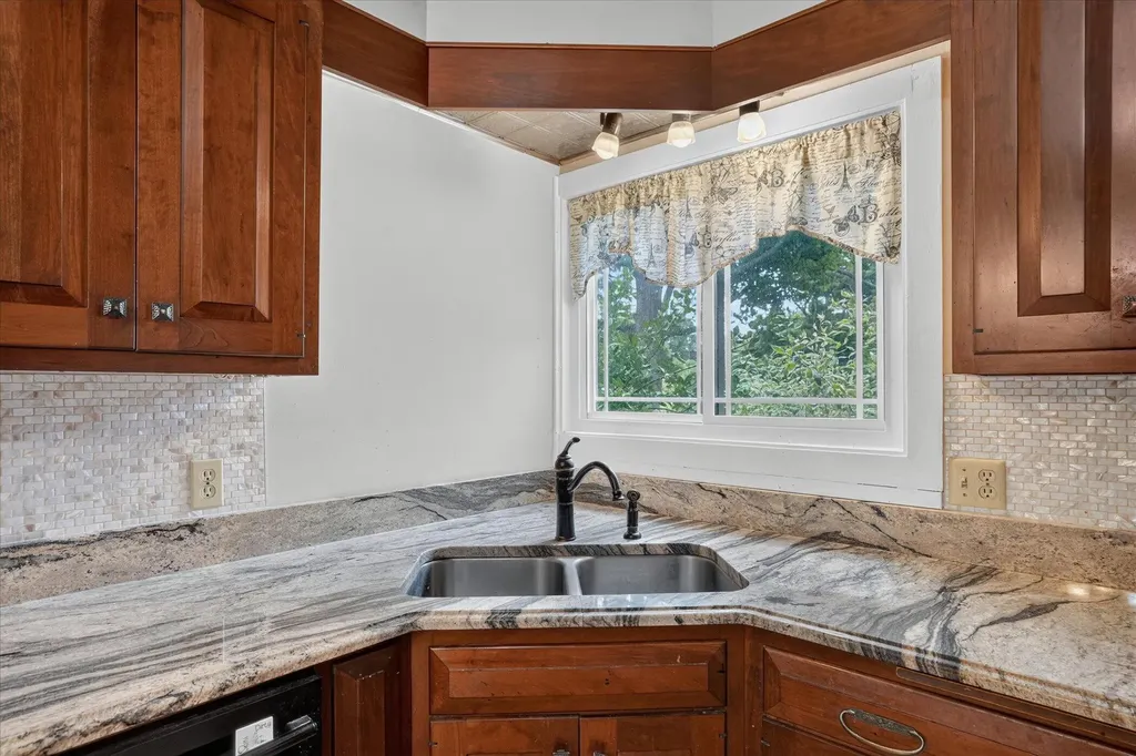 1318 E Michigan Avenue Sheridan Township MI 49224