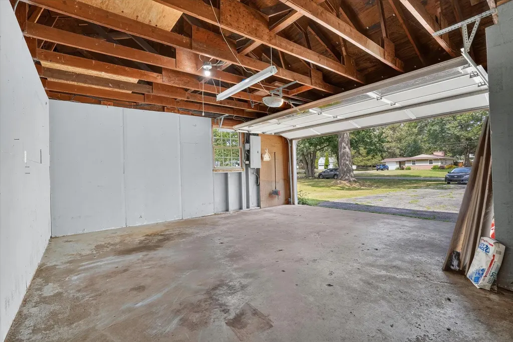 59 Wealthy Avenue Battle Creek City MI 49015