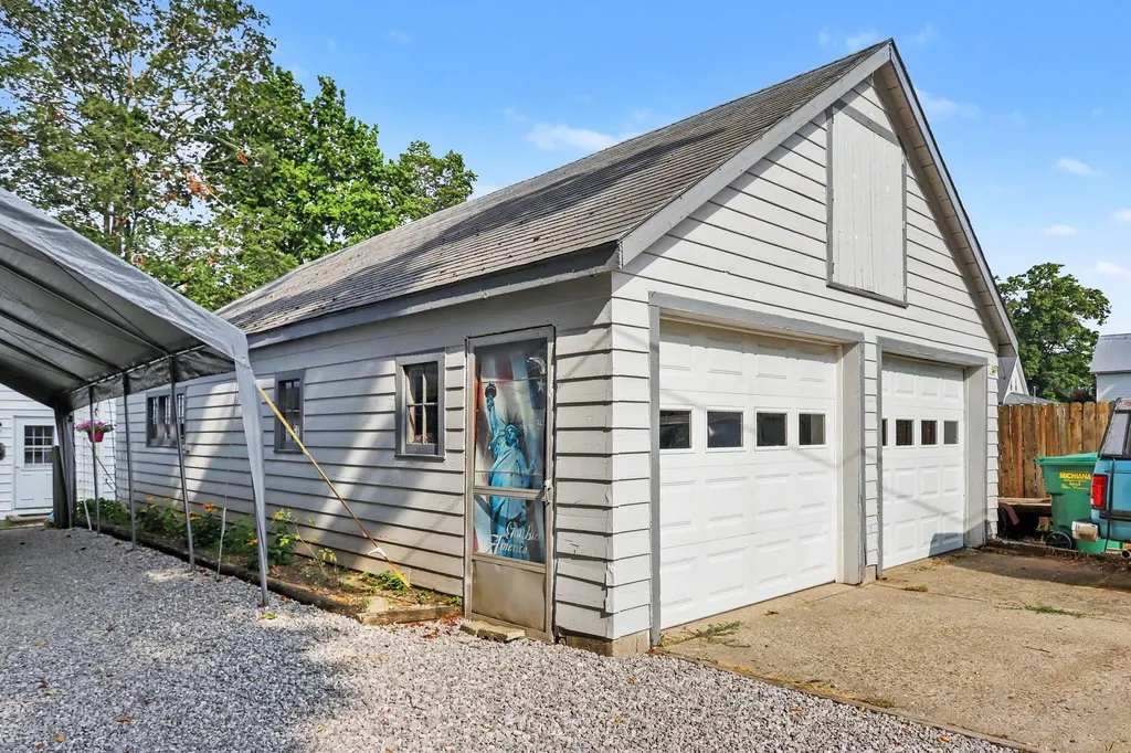 219 N 4th Street Burr Oak Village MI 49030