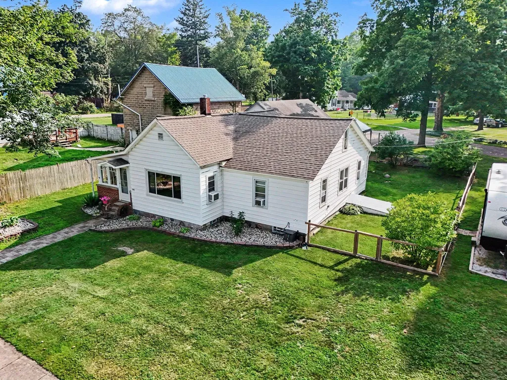 219 N 4th Street Burr Oak Village MI 49030