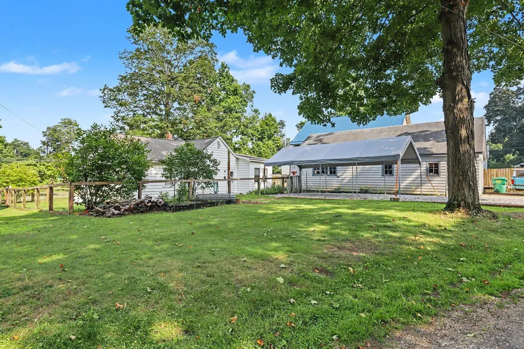 219 N 4th Street Burr Oak Village MI 49030