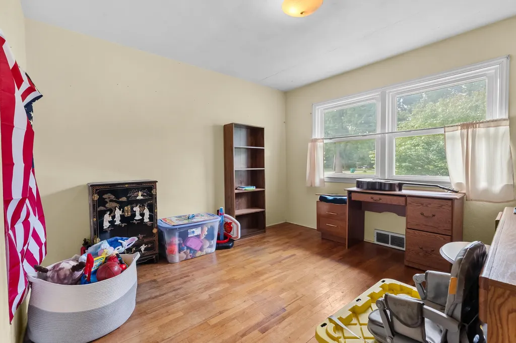 136 Charleston Avenue Bedford Charter Township MI 49037