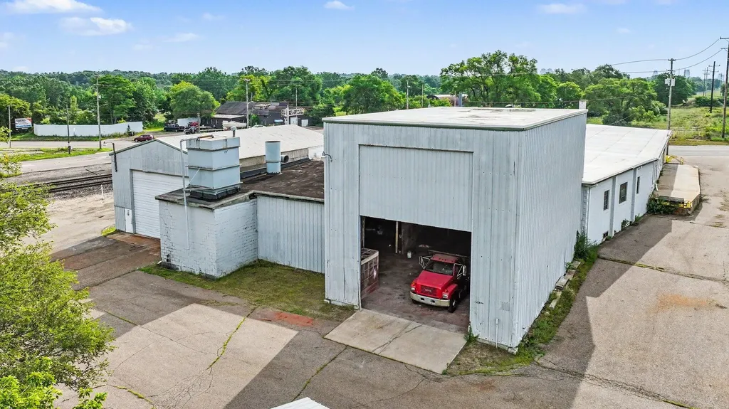 525 N 20th Street Springfield City MI 49037
