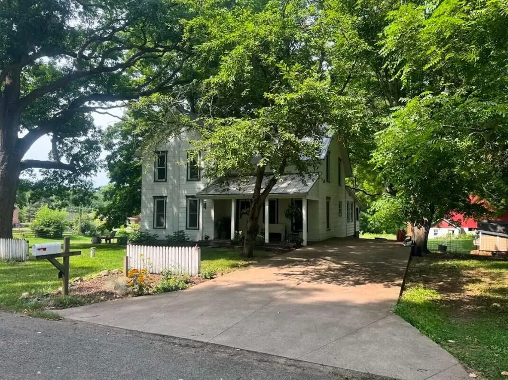 15317 16 1/2 Mile Road Marshall Township MI 49068