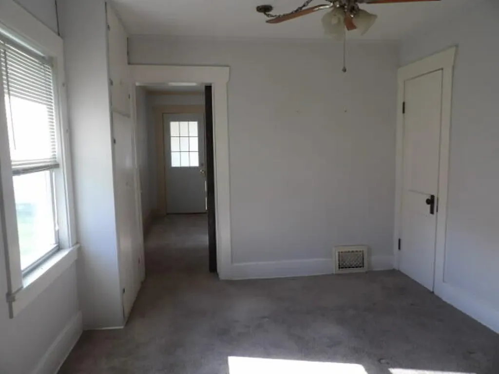 39 Troy Street Battle Creek City MI 49037