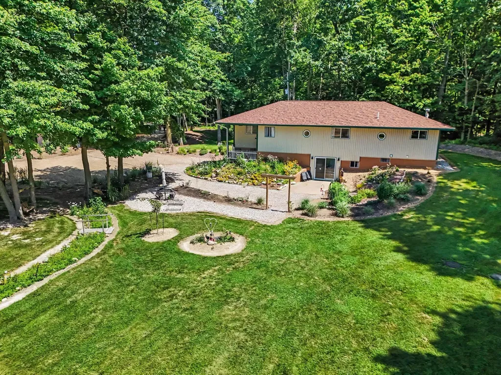 13720 N Drive S Tekonsha Township MI 49092