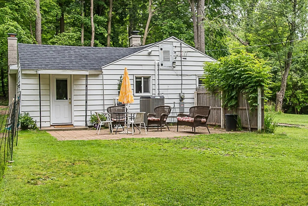 128 E Territorial Road E Battle Creek City MI 49015