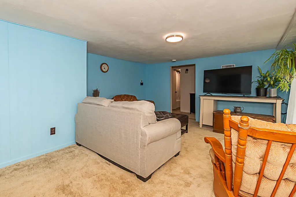 128 E Territorial Road E Battle Creek City MI 49015