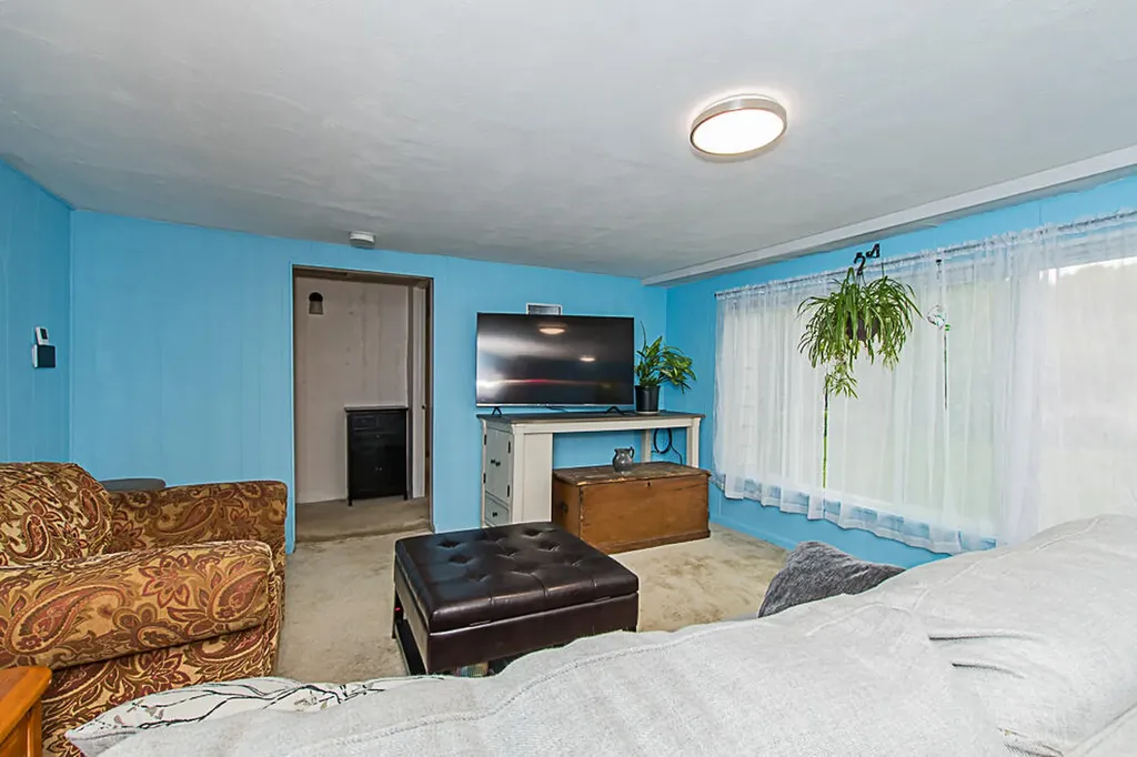 128 E Territorial Road E Battle Creek City MI 49015