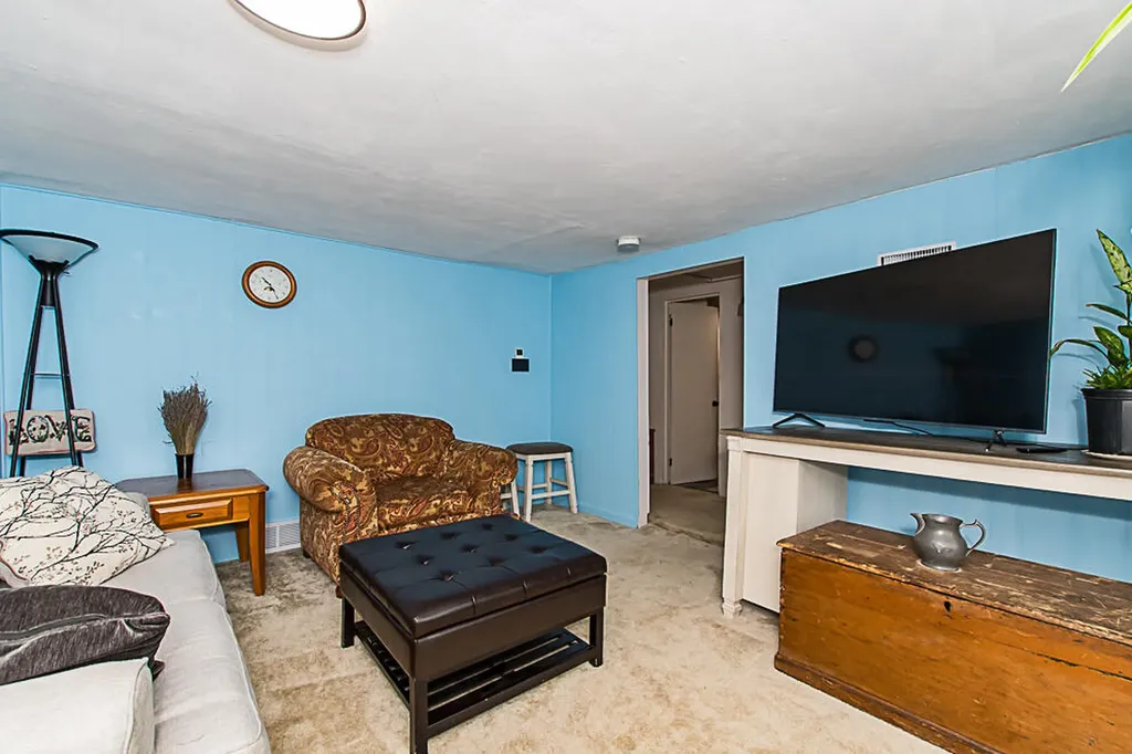 128 E Territorial Road E Battle Creek City MI 49015
