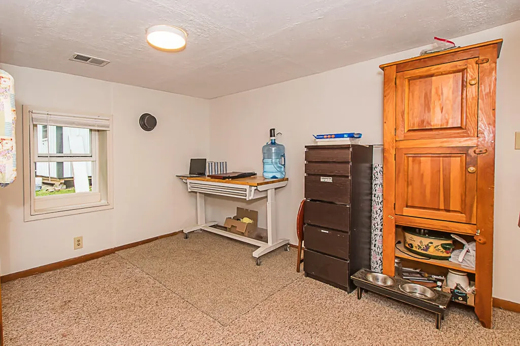 128 E Territorial Road E Battle Creek City MI 49015