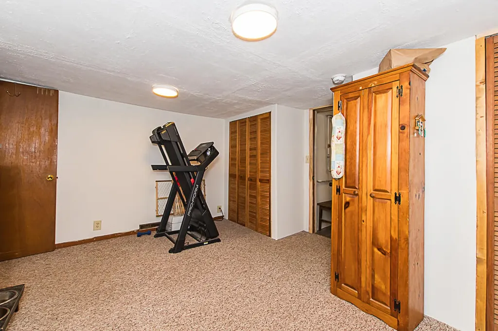 128 E Territorial Road E Battle Creek City MI 49015