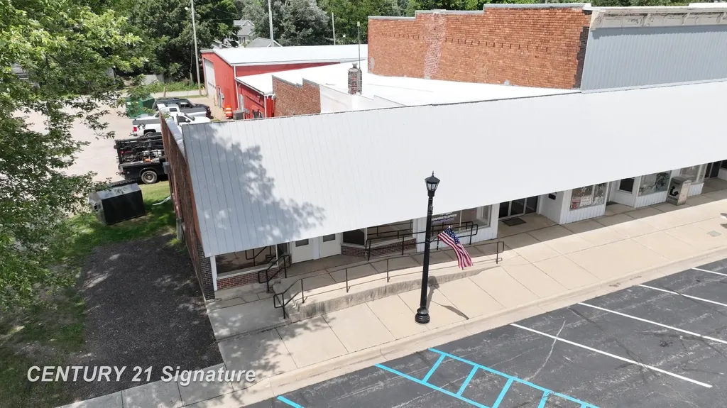 9463 Genesee Street New Lothrop Village MI 48460