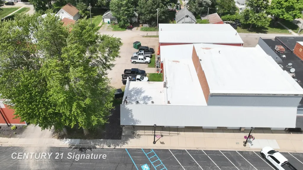 9463 Genesee Street New Lothrop Village MI 48460