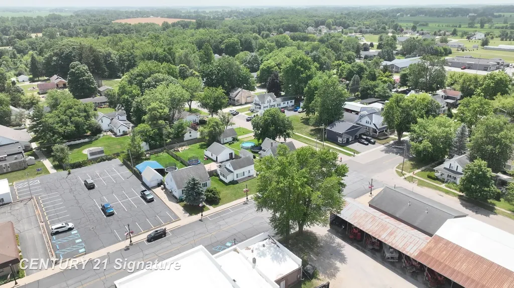 9463 Genesee Street New Lothrop Village MI 48460
