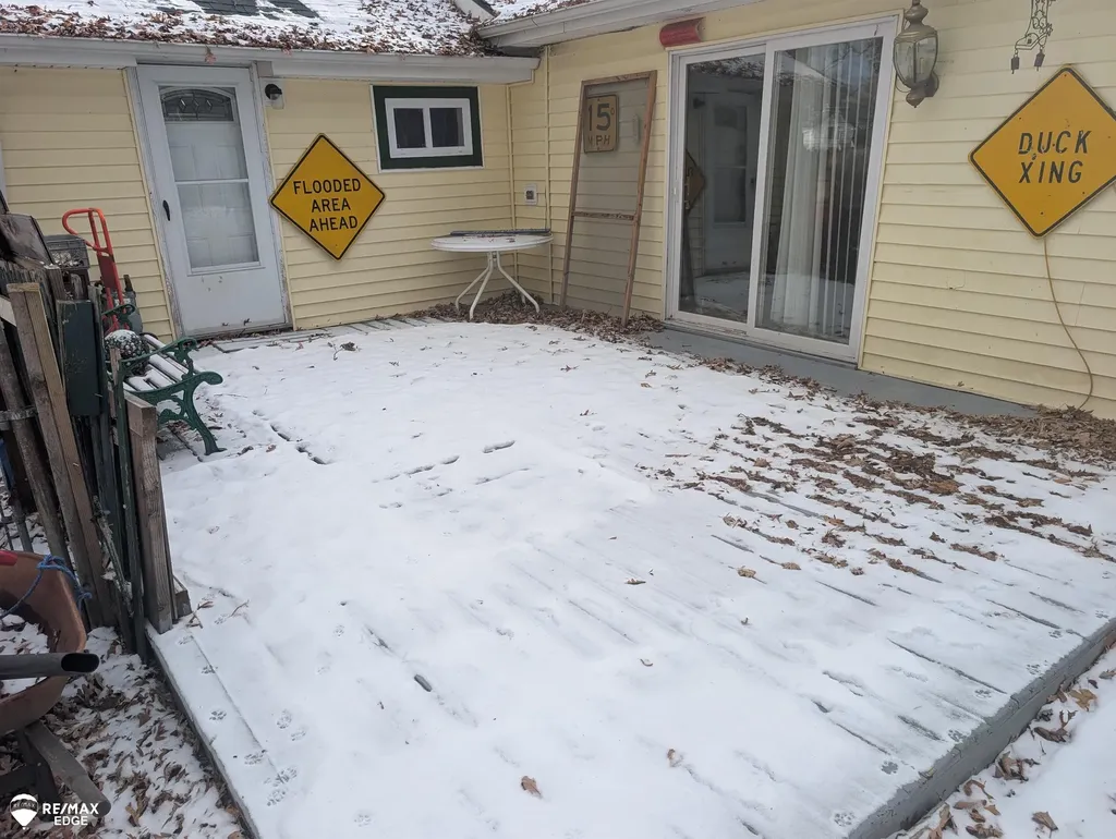 710 Lakeshore Drive Deerfield Township MI 48421