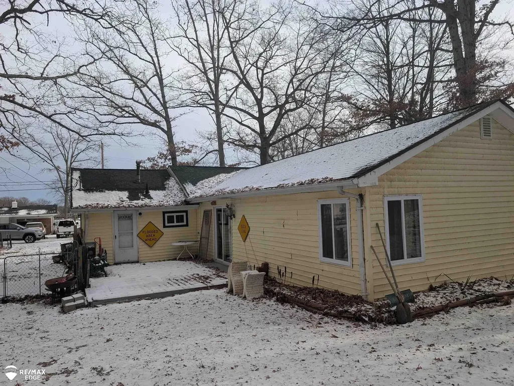 710 Lakeshore Drive Deerfield Township MI 48421