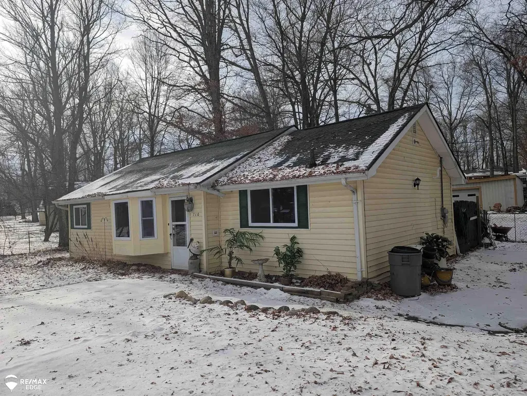 710 Lakeshore Drive Deerfield Township MI 48421