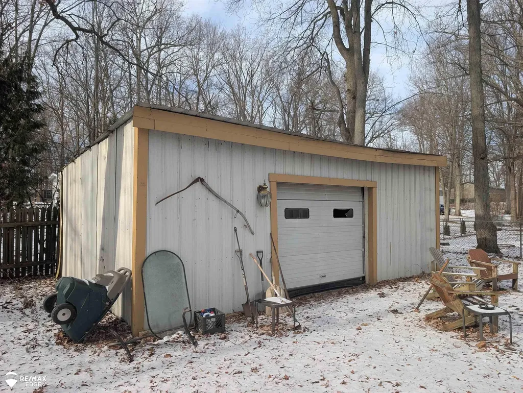 710 Lakeshore Drive Deerfield Township MI 48421