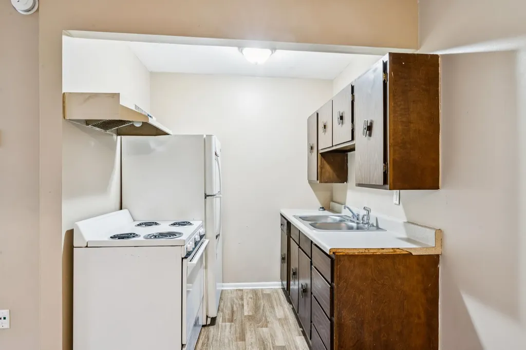 828 North Apt. #11 Street Mt. Morris Township MI 48458