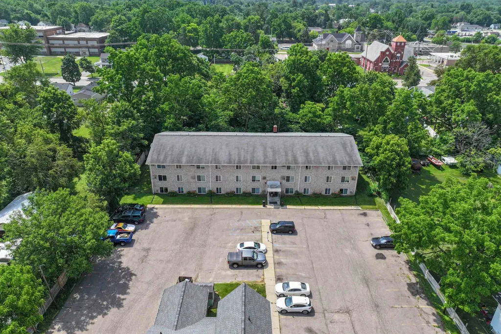 828 North Apt. #11 Street Mt. Morris Township MI 48458