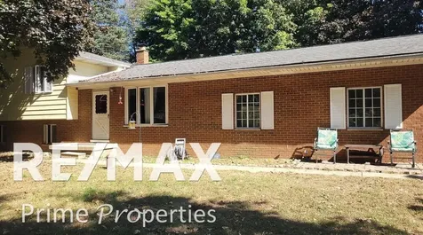 2135 S New Lothrop Road Venice Township MI 48449