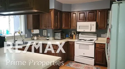 2135 S New Lothrop Road Venice Township MI 48449