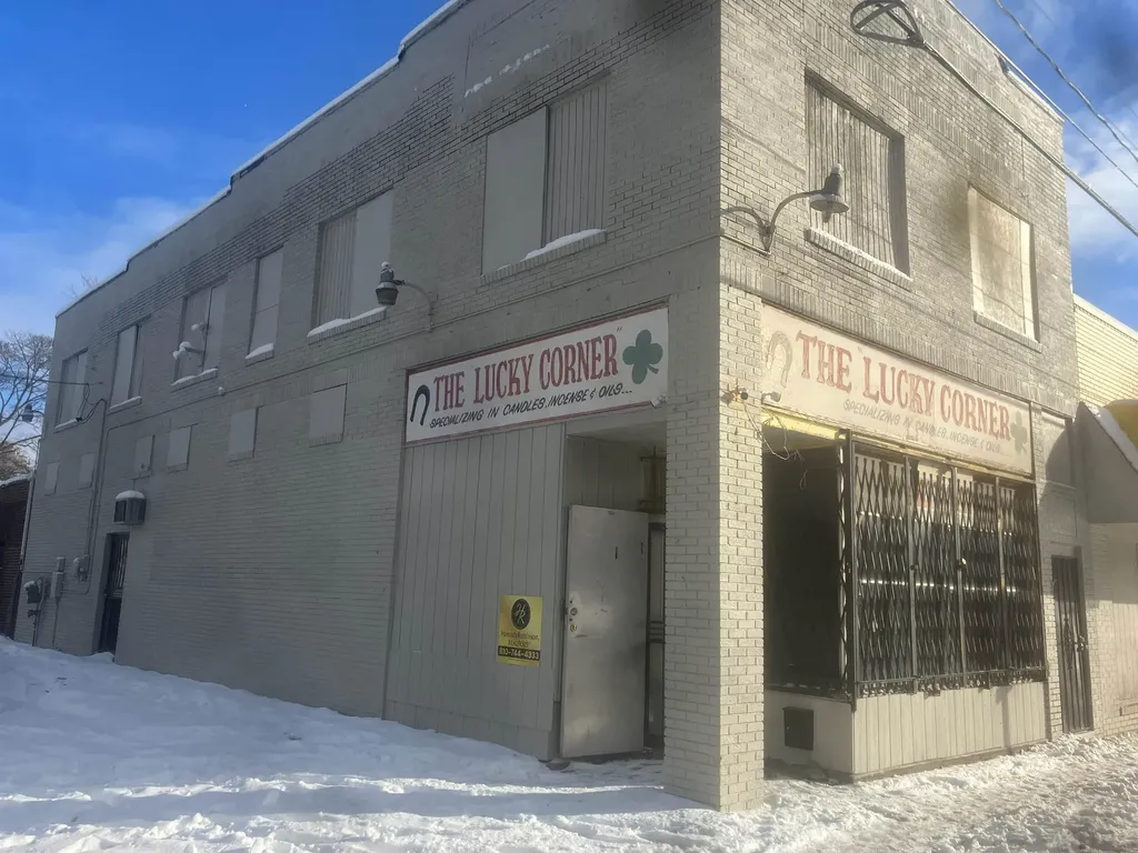 1718 Dupont Street Flint City MI 48504