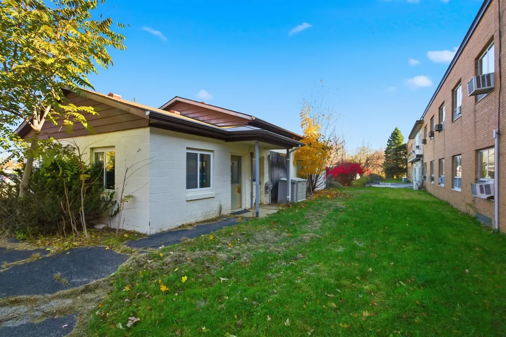 729 S Norton Street Corunna City MI 48817