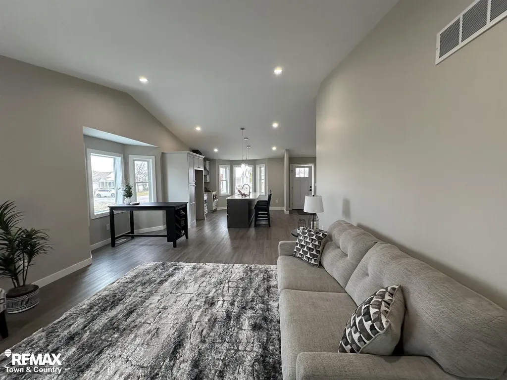 1473 Mallard Circle Owosso City MI 48867